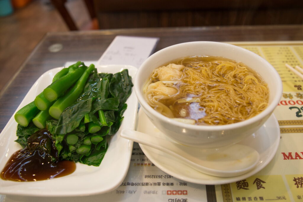 香港 西營盤の街
MAK MING NOODLES