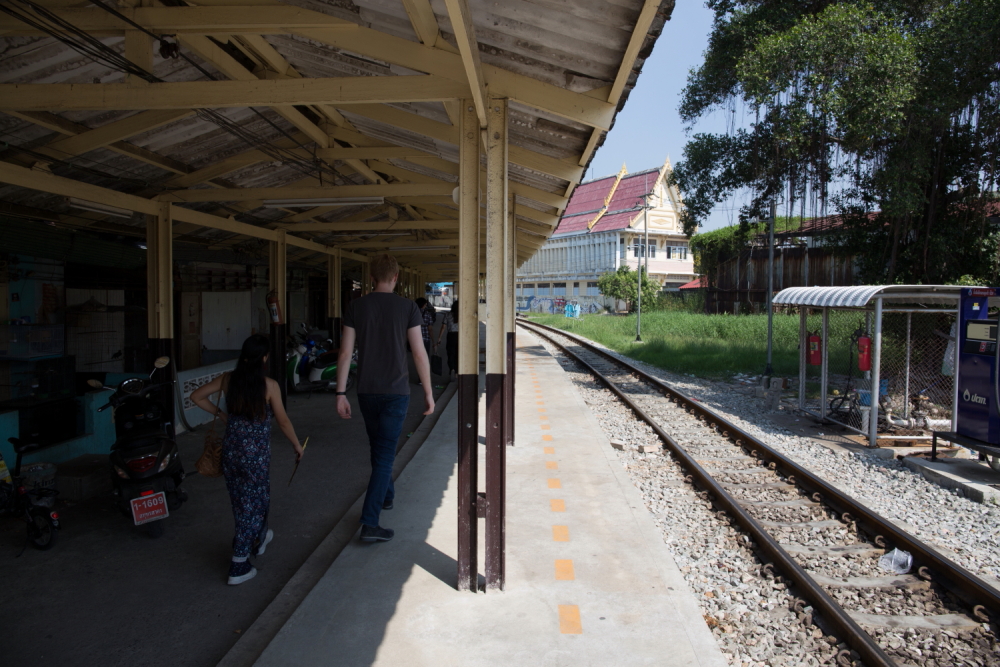 タイ国鉄メークロン線バーンレーム駅