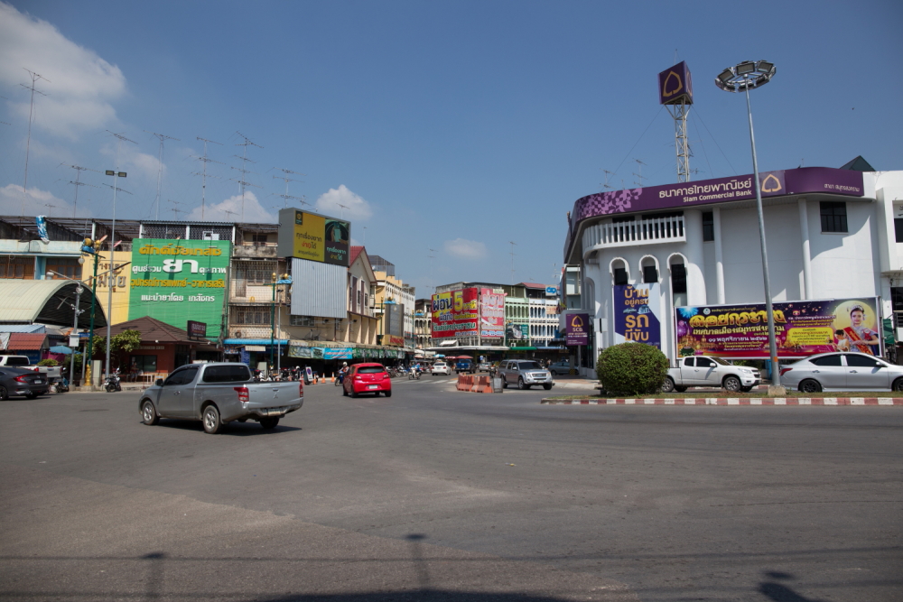 タイ国鉄メークロン駅　メークロンの街
